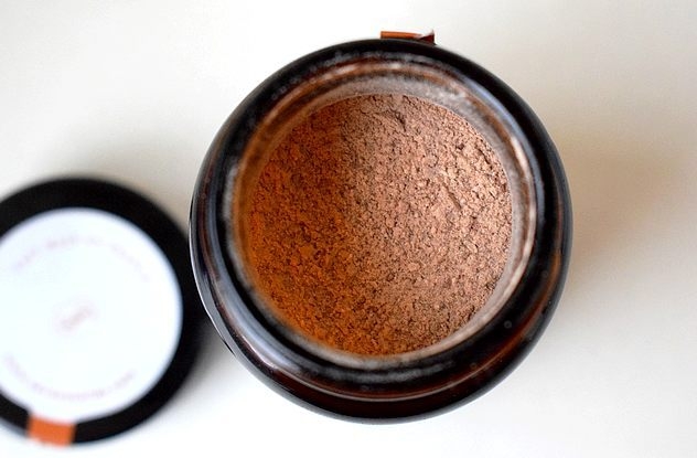 Exfoliant doux visage à la poudre d'argan de Savon Stories