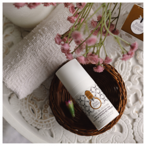 Soin contour des yeux Bio à la gelée royale FOLIES ROYALE Soin contour des yeux Bio à la gelée royale FOLIES ROYALE