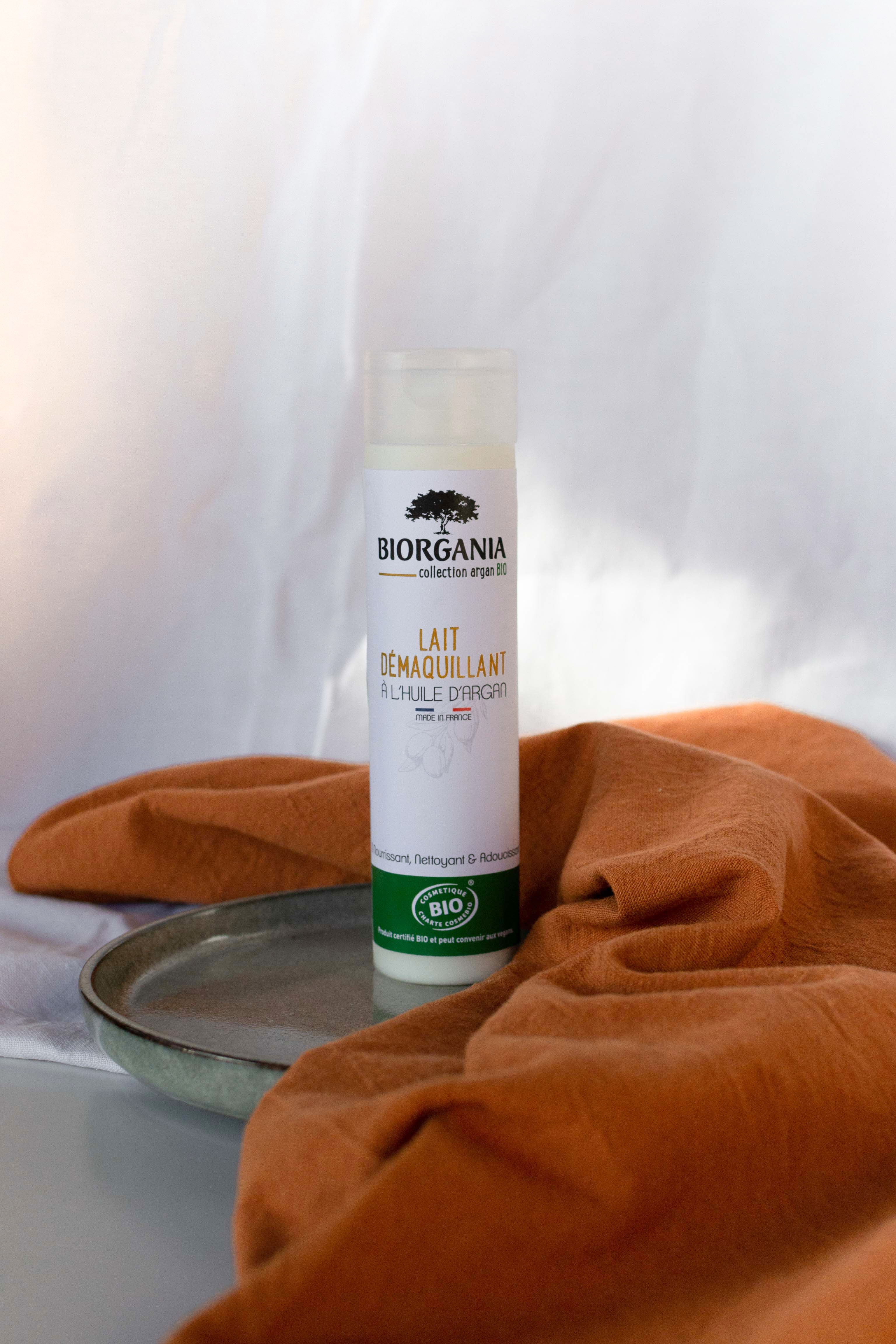 Lait démaquillant à l'huile d'argan bio - Cosmétique biologique BIORGANIA