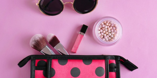Quels soins inclurent dans sa trousse beauté cet été ?