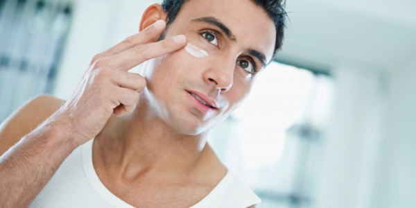 Routine beauté bio pour les hommes : conseils et produits pour une peau au top (sans chichis)