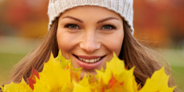 10 cosmétiques indispensables pour chouchouter votre peau et vos cheveux en automne