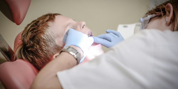 Dentiste Lyon 6 : Comment bien choisir son dentiste ?
