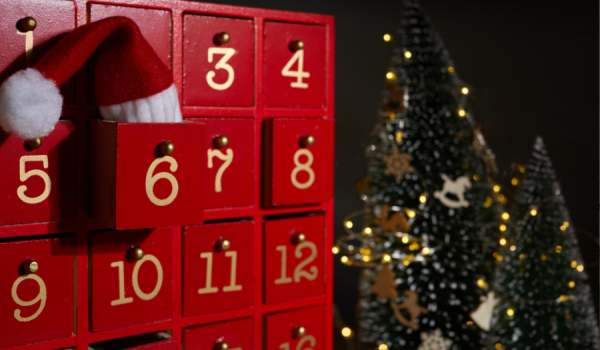 Pourquoi offrir ou s’offrir un calendrier de l’Avent beauté en 2025 ?