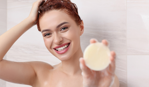 Zoom sur les cosmétiques solides (le guide convivial, drôle & utile)