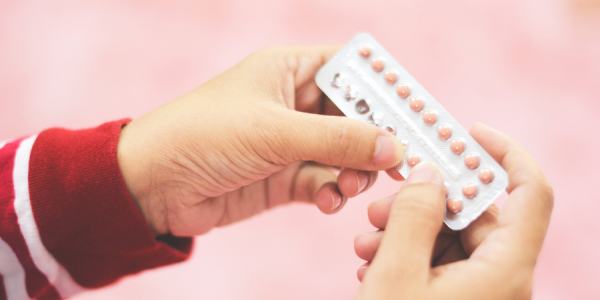 Contraception et santé de la peau : ce qui change réellement dans votre corps