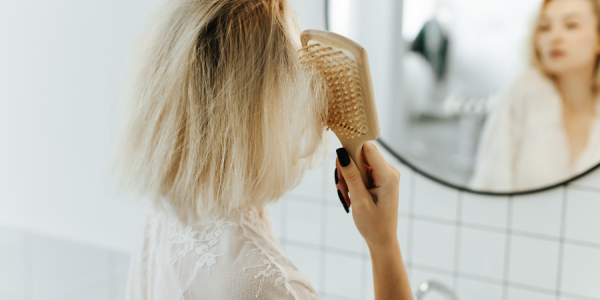 Chute de cheveux : comment choisir une routine anti-chute adaptée ?
