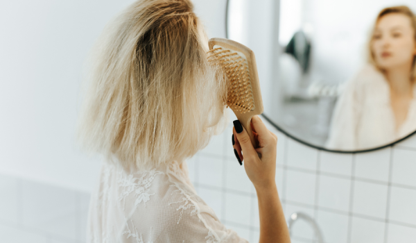 Chute de cheveux : comment choisir une routine anti-chute adaptée ?