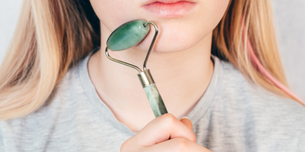 Pierres semi-précieuses et beauté bio : le guide complet pour une routine holistique