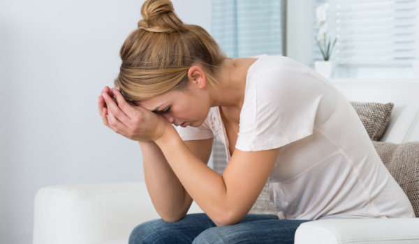 10 effets du stress sur la peau : ce qui se passe vraiment et comment y remédier