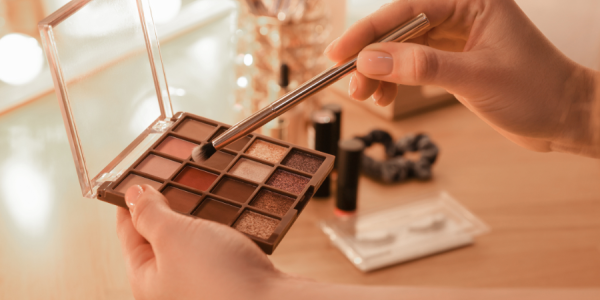 10 conseils pour bien choisir votre palette maquillage bio longue tenue